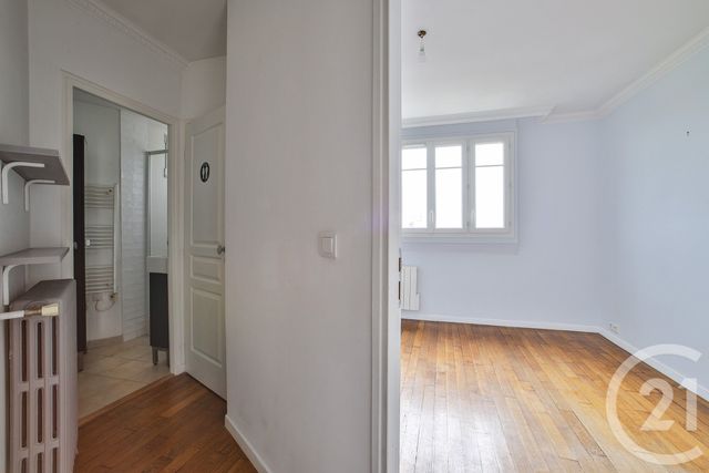 Appartement F3 à vendre - 3 pièces - 57.02 m2 - MONTROUGE - 92 - ILE-DE-FRANCE - Century 21 Côté Ecrivains