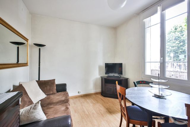 Afficher la photo en grand Appartement F2 à vendre - 2 pièces - 38.01 m2 - MONTROUGE - 92 - ILE-DE-FRANCE - Century 21 Côté Ecrivains