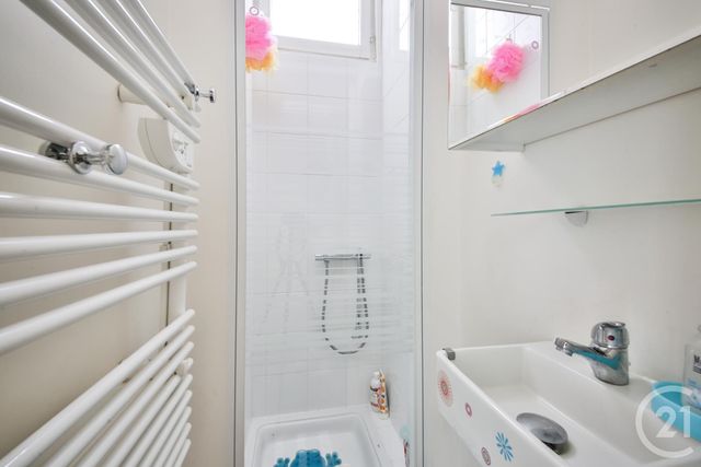 Afficher la photo en grand Appartement F2 à vendre - 2 pièces - 38.01 m2 - MONTROUGE - 92 - ILE-DE-FRANCE - Century 21 Côté Ecrivains