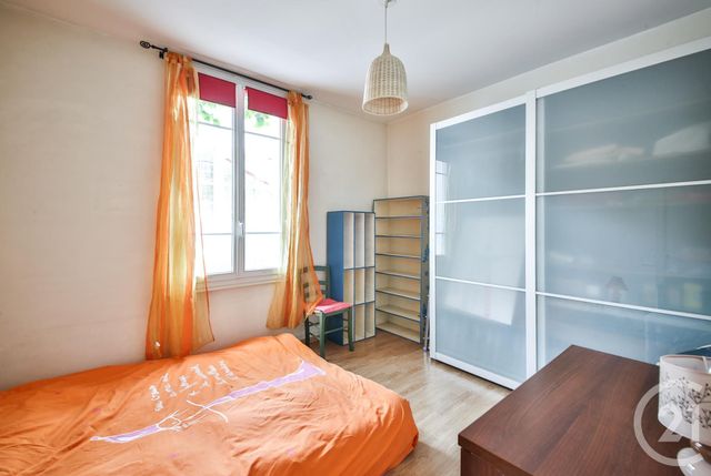 Afficher la photo en grand Appartement F2 à vendre - 2 pièces - 38.01 m2 - MONTROUGE - 92 - ILE-DE-FRANCE - Century 21 Côté Ecrivains