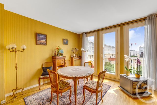 Afficher la photo en grand Appartement F3 à vendre - 3 pièces - 67.08 m2 - MONTROUGE - 92 - ILE-DE-FRANCE - Century 21 Côté Ecrivains