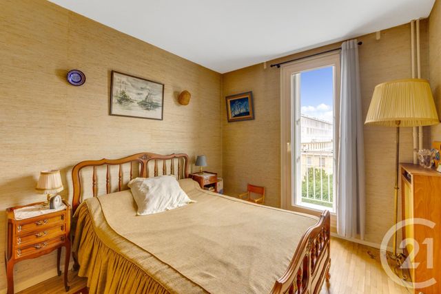 Afficher la photo en grand Appartement F3 à vendre - 3 pièces - 67.08 m2 - MONTROUGE - 92 - ILE-DE-FRANCE - Century 21 Côté Ecrivains