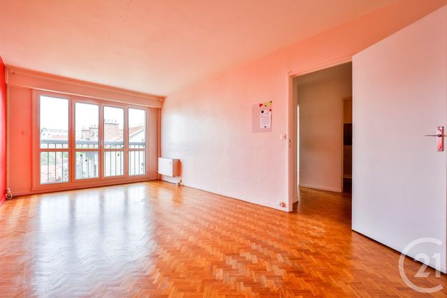 Appartement F2 à vendre - 2 pièces - 43.84 m2 - MONTROUGE - 92 - ILE-DE-FRANCE - Century 21 Côté Ecrivains