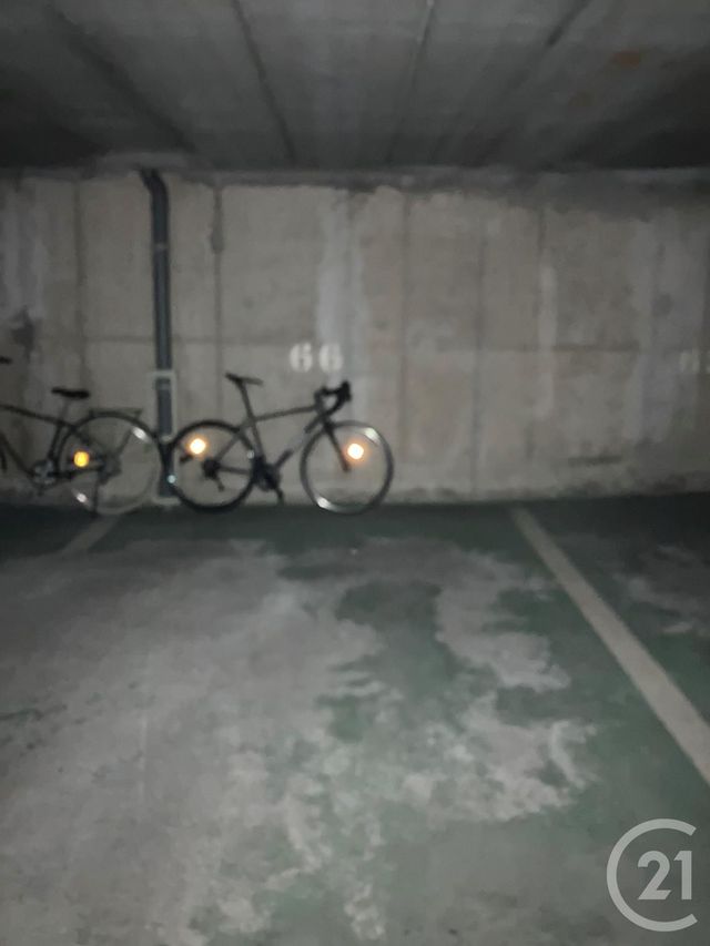 parking à louer - 12.0 m2 - MONTROUGE - 92 - ILE-DE-FRANCE - Century 21 Côté Ecrivains