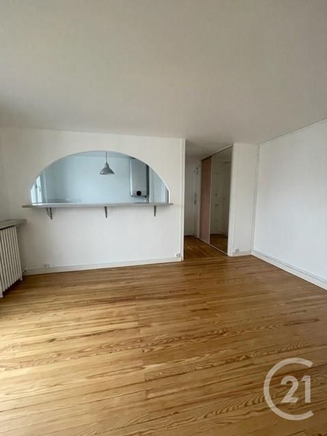 Appartement F2 à louer - 2 pièces - 39.0 m2 - MONTROUGE - 92 - ILE-DE-FRANCE - Century 21 Côté Ecrivains
