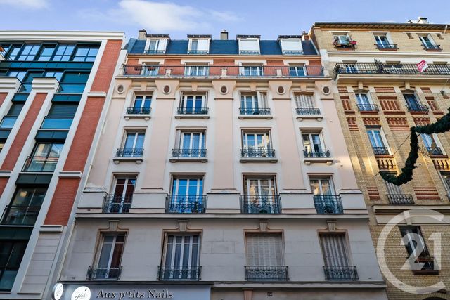Appartement F2 à vendre - 2 pièces - 40.31 m2 - MONTROUGE - 92 - ILE-DE-FRANCE - Century 21 Côté Ecrivains