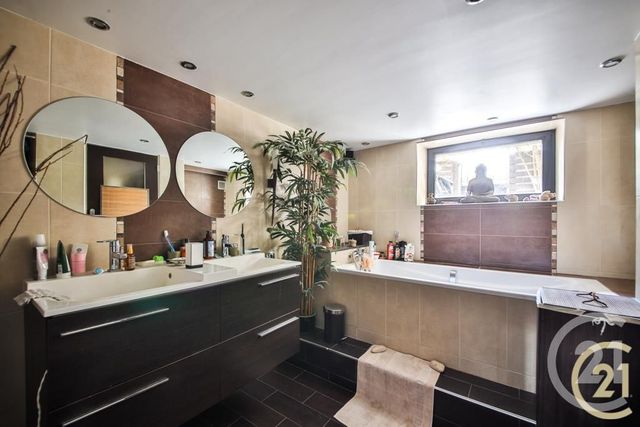 Afficher la photo en grand maison à vendre - 4 pièces - 115.0 m2 - MONTROUGE - 92 - ILE-DE-FRANCE - Century 21 Côté Ecrivains