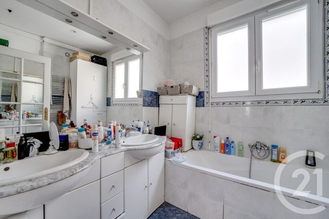 maison à vendre - 7 pièces - 201.3 m2 - MONTROUGE - 92 - ILE-DE-FRANCE - Century 21 Côté Ecrivains