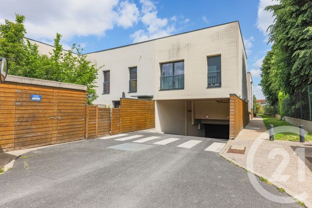 Appartement F2 à vendre - 2 pièces - 52.59 m2 - BAGNEUX - 92 - ILE-DE-FRANCE - Century 21 Côté Ecrivains