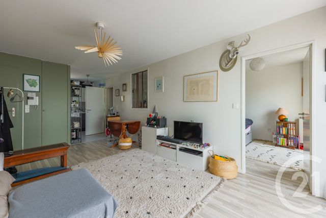 Appartement F2 à vendre - 2 pièces - 52.59 m2 - BAGNEUX - 92 - ILE-DE-FRANCE - Century 21 Côté Ecrivains