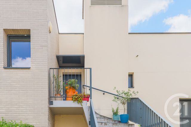 Appartement F2 à vendre - 2 pièces - 52.59 m2 - BAGNEUX - 92 - ILE-DE-FRANCE - Century 21 Côté Ecrivains