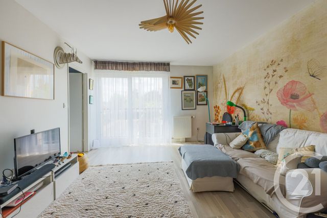 Appartement F2 à vendre - 2 pièces - 52.59 m2 - BAGNEUX - 92 - ILE-DE-FRANCE - Century 21 Côté Ecrivains