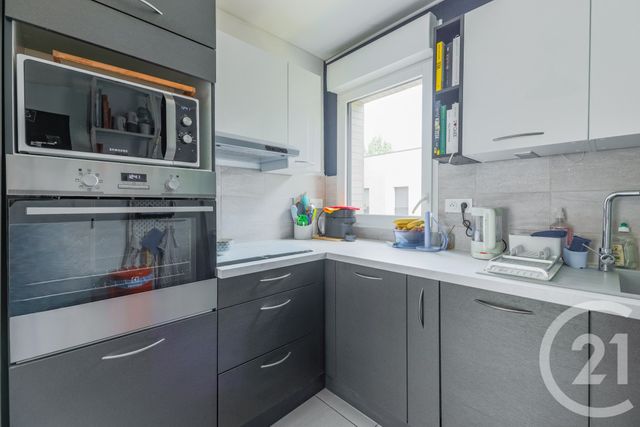 Appartement F2 à vendre - 2 pièces - 52.59 m2 - BAGNEUX - 92 - ILE-DE-FRANCE - Century 21 Côté Ecrivains