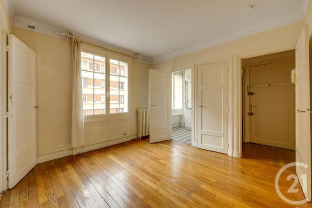  - MONTROUGE - 