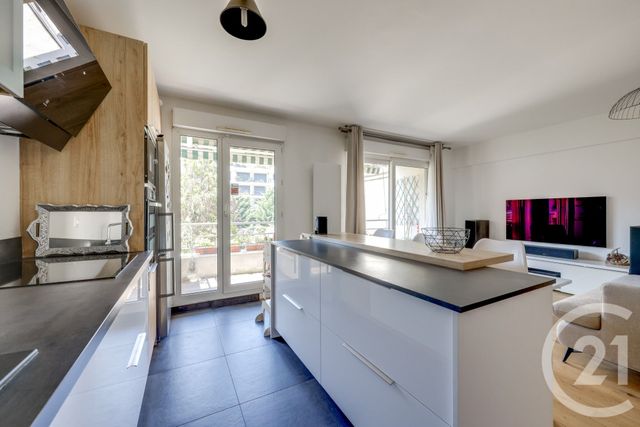 Appartement F3 à vendre - 3 pièces - 66.06 m2 - MONTROUGE - 92 - ILE-DE-FRANCE - Century 21 Côté Ecrivains