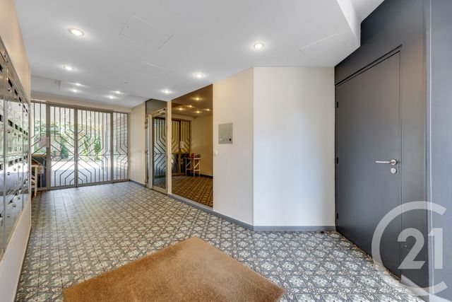Appartement F3 à vendre - 3 pièces - 66.06 m2 - MONTROUGE - 92 - ILE-DE-FRANCE - Century 21 Côté Ecrivains