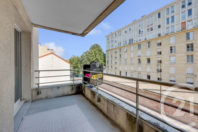 Appartement F3 à vendre - 3 pièces - 66.06 m2 - MONTROUGE - 92 - ILE-DE-FRANCE - Century 21 Côté Ecrivains