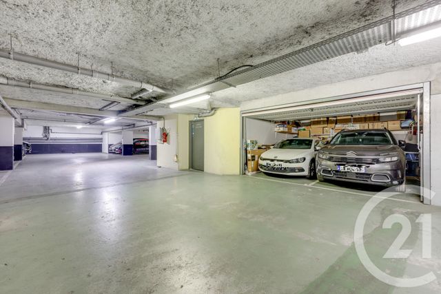 Appartement F3 à vendre - 3 pièces - 66.06 m2 - MONTROUGE - 92 - ILE-DE-FRANCE - Century 21 Côté Ecrivains
