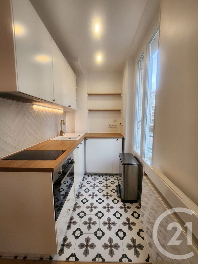 Appartement F2 à louer - 2 pièces - 39.38 m2 - MONTROUGE - 92 - ILE-DE-FRANCE - Century 21 Côté Ecrivains