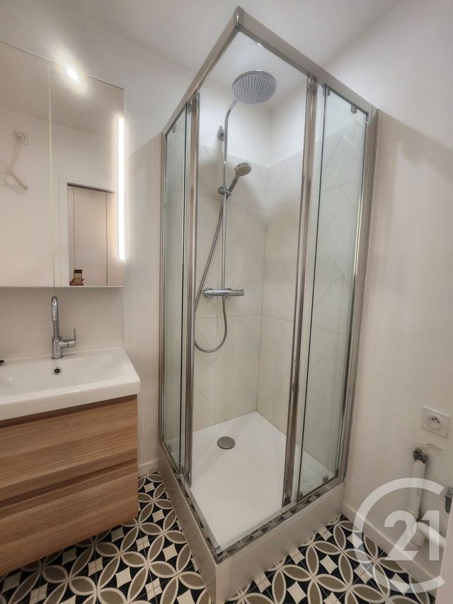 Appartement F2 à louer - 2 pièces - 39.38 m2 - MONTROUGE - 92 - ILE-DE-FRANCE - Century 21 Côté Ecrivains