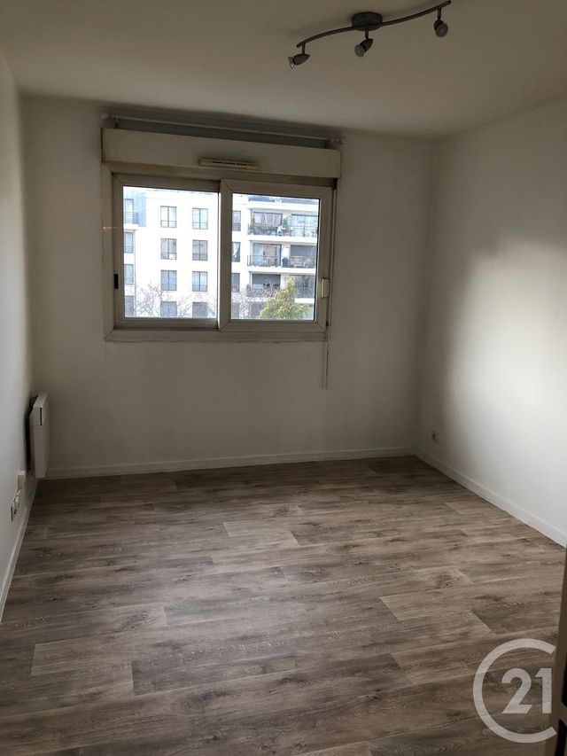 Appartement Studio à louer - 1 pièce - 18.12 m2 - MONTROUGE - 92 - ILE-DE-FRANCE - Century 21 Côté Ecrivains