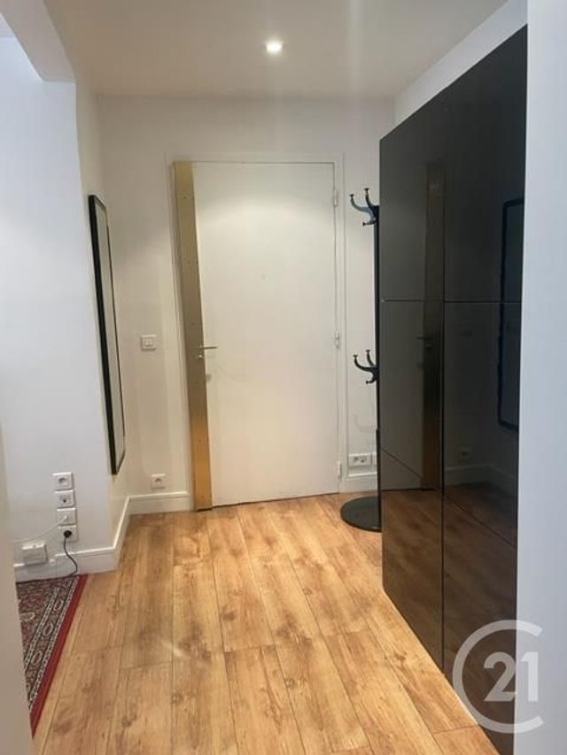 Appartement F2 à louer - 2 pièces - 48.37 m2 - MONTROUGE - 92 - ILE-DE-FRANCE - Century 21 Côté Ecrivains