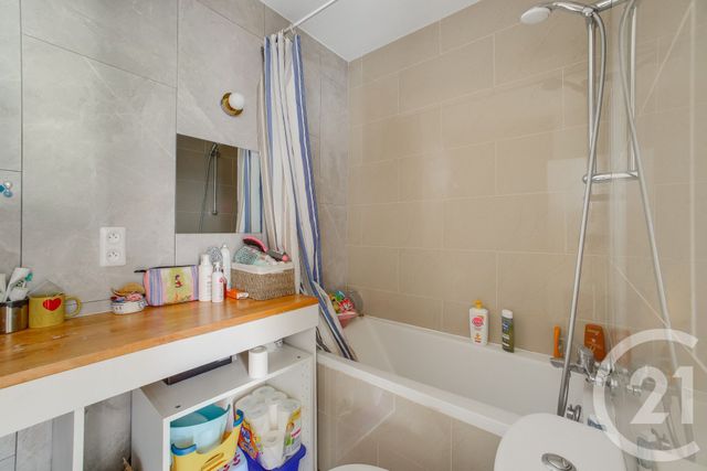 Appartement F7 à vendre - 7 pièces - 112.21 m2 - MONTROUGE - 92 - ILE-DE-FRANCE - Century 21 Côté Ecrivains