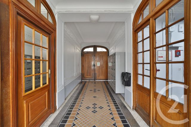 Appartement Studio à vendre - 1 pièce - 11.79 m2 - MONTROUGE - 92 - ILE-DE-FRANCE - Century 21 Côté Ecrivains