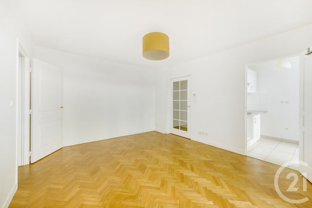 Afficher la photo en grand Appartement F2 à vendre - 2 pièces - 39.68 m2 - MONTROUGE - 92 - ILE-DE-FRANCE - Century 21 Côté Ecrivains