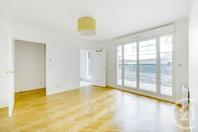 Afficher la photo en grand Appartement F2 à vendre - 2 pièces - 39.68 m2 - MONTROUGE - 92 - ILE-DE-FRANCE - Century 21 Côté Ecrivains
