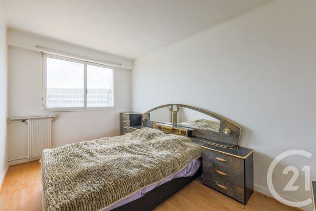 Appartement F3 à vendre - 3 pièces - 67.82 m2 - MONTROUGE - 92 - ILE-DE-FRANCE - Century 21 Côté Ecrivains