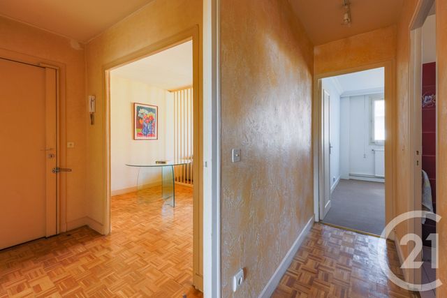 Appartement F3 à vendre - 3 pièces - 65.43 m2 - MONTROUGE - 92 - ILE-DE-FRANCE - Century 21 Côté Ecrivains