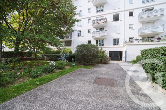Appartement F2 à vendre - 2 pièces - 47.0 m2 - MONTROUGE - 92 - ILE-DE-FRANCE - Century 21 Côté Ecrivains