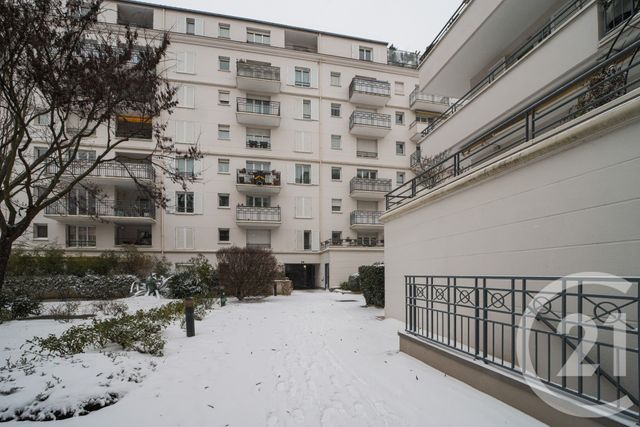 Appartement F2 à vendre - 2 pièces - 47.0 m2 - MONTROUGE - 92 - ILE-DE-FRANCE - Century 21 Côté Ecrivains