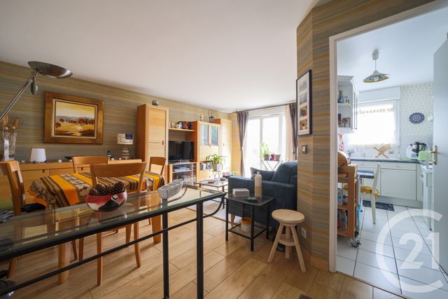 Appartement F2 à vendre - 2 pièces - 47.0 m2 - MONTROUGE - 92 - ILE-DE-FRANCE - Century 21 Côté Ecrivains