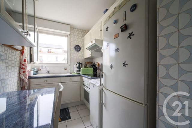 Appartement F2 à vendre - 2 pièces - 47.0 m2 - MONTROUGE - 92 - ILE-DE-FRANCE - Century 21 Côté Ecrivains