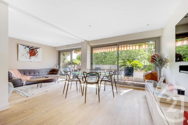 Appartement F5 à vendre - 4 pièces - 106.0 m2 - MONTROUGE - 92 - ILE-DE-FRANCE - Century 21 Côté Ecrivains