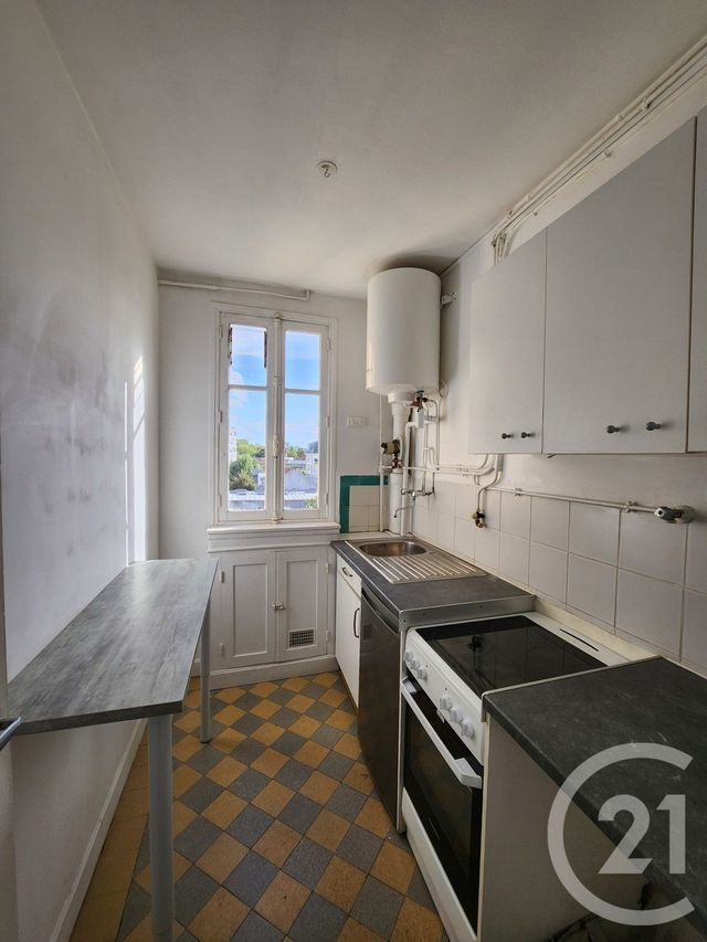 Appartement Studio à louer - 1 pièce - 23.66 m2 - MONTROUGE - 92 - ILE-DE-FRANCE - Century 21 Côté Ecrivains