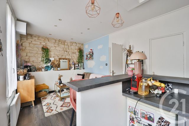 Appartement F2 à vendre - 2 pièces - 28.64 m2 - MONTROUGE - 92 - ILE-DE-FRANCE - Century 21 Côté Ecrivains