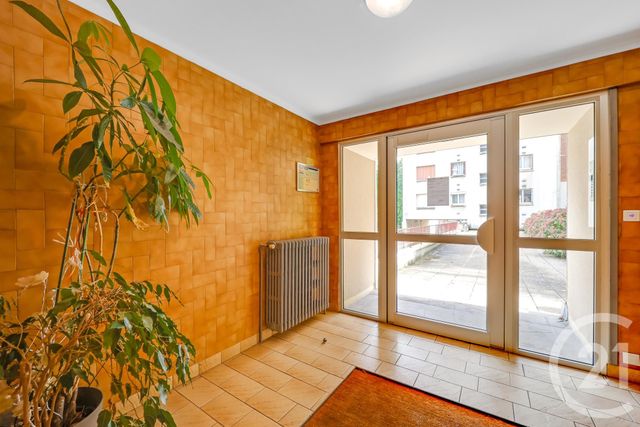 Appartement F3 à vendre - 3 pièces - 58.0 m2 - MONTROUGE - 92 - ILE-DE-FRANCE - Century 21 Côté Ecrivains