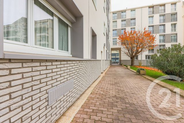 Appartement F3 à vendre - 3 pièces - 53.03 m2 - MONTROUGE - 92 - ILE-DE-FRANCE - Century 21 Côté Ecrivains