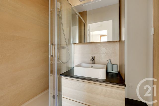 Appartement F3 à vendre - 3 pièces - 53.03 m2 - MONTROUGE - 92 - ILE-DE-FRANCE - Century 21 Côté Ecrivains