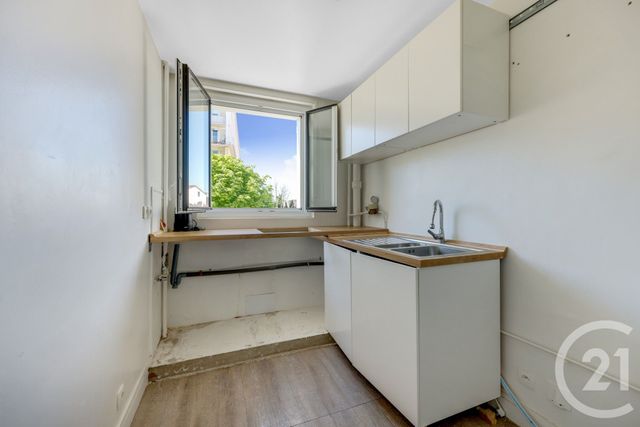 Appartement F3 à vendre - 3 pièces - 53.03 m2 - MONTROUGE - 92 - ILE-DE-FRANCE - Century 21 Côté Ecrivains