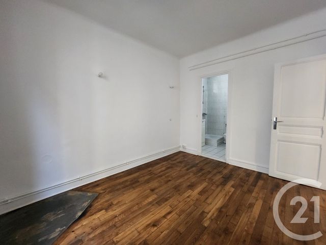 Appartement F2 à louer - 2 pièces - 26.77 m2 - MONTROUGE - 92 - ILE-DE-FRANCE - Century 21 Côté Ecrivains