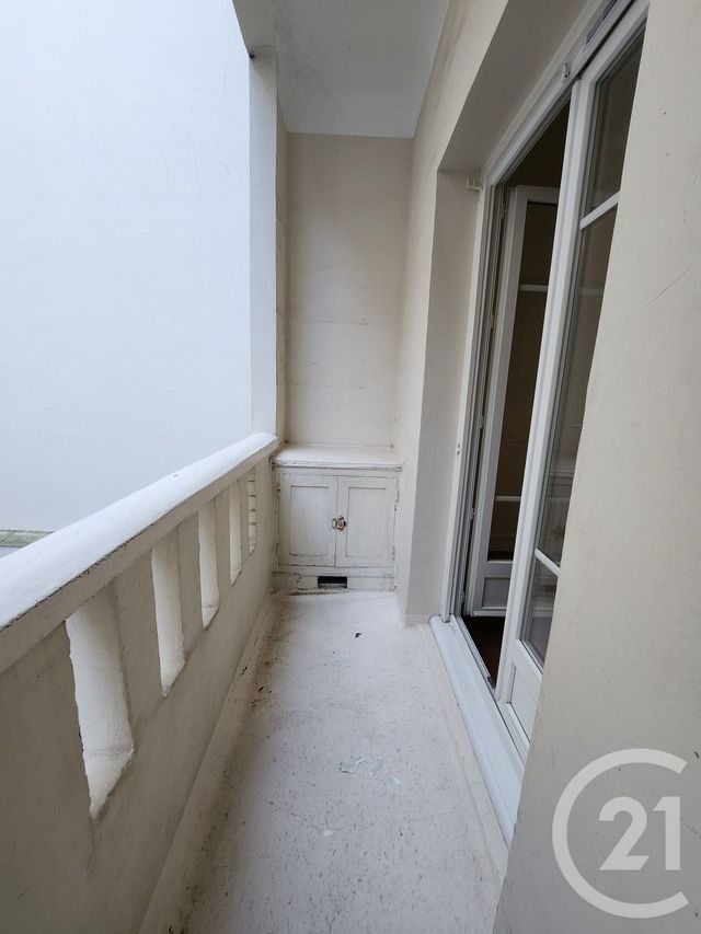 Appartement F2 à louer - 2 pièces - 26.77 m2 - MONTROUGE - 92 - ILE-DE-FRANCE - Century 21 Côté Ecrivains