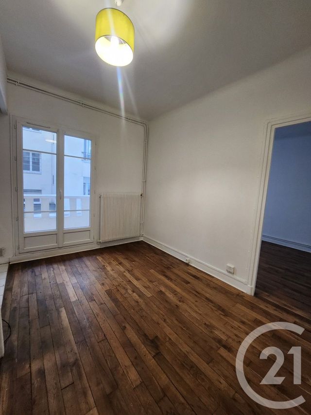 Appartement F2 à louer - 2 pièces - 26.77 m2 - MONTROUGE - 92 - ILE-DE-FRANCE - Century 21 Côté Ecrivains