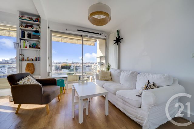 Appartement F3 à vendre - 3 pièces - 61.0 m2 - MONTROUGE - 92 - ILE-DE-FRANCE - Century 21 Côté Ecrivains