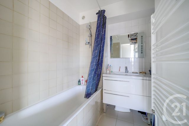 Appartement F3 à vendre - 3 pièces - 61.0 m2 - MONTROUGE - 92 - ILE-DE-FRANCE - Century 21 Côté Ecrivains