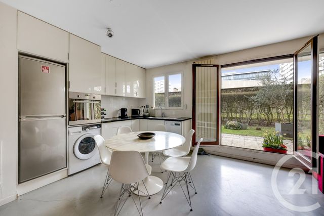 Appartement F2 à vendre - 2 pièces - 51.8 m2 - MONTROUGE - 92 - ILE-DE-FRANCE - Century 21 Côté Ecrivains