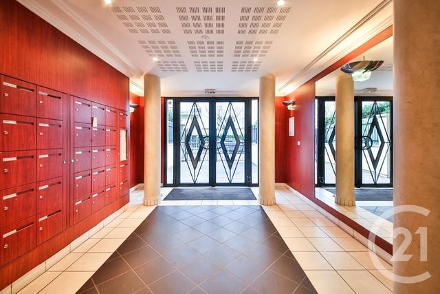 Appartement F2 à louer - 2 pièces - 44.16 m2 - MONTROUGE - 92 - ILE-DE-FRANCE - Century 21 Côté Ecrivains